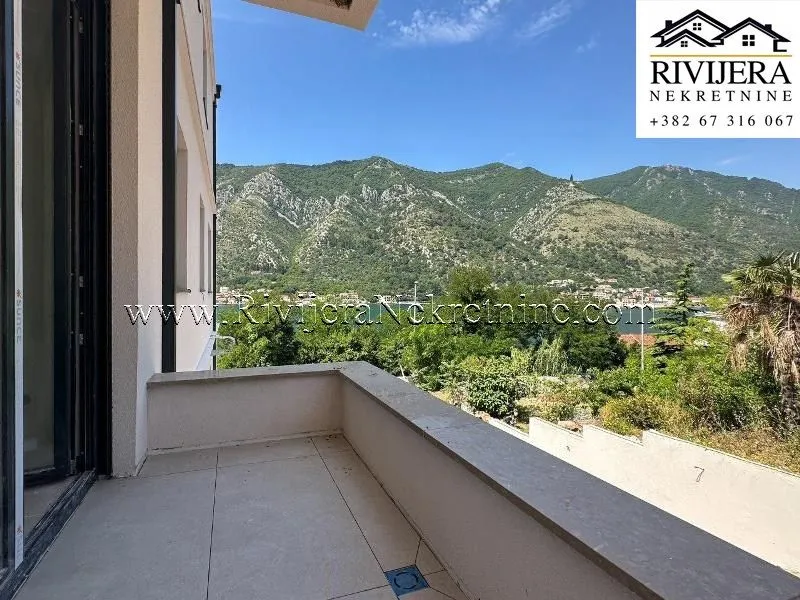 Prodaja, jednosoban stan, 49m², Dobrota, Kotor