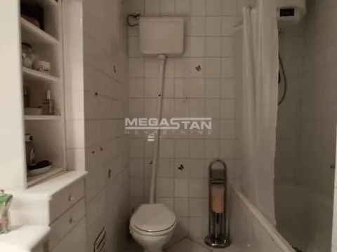 Sale, two bedroom apartment, 60m², Južni Bulevar, Vračar Sve Podlokacije - image 10