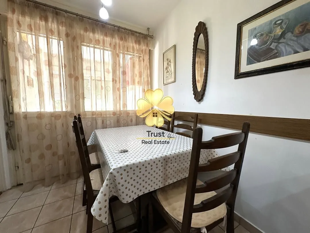 Prodaja, dvosoban stan, 65m², Gintaš, Podgorica