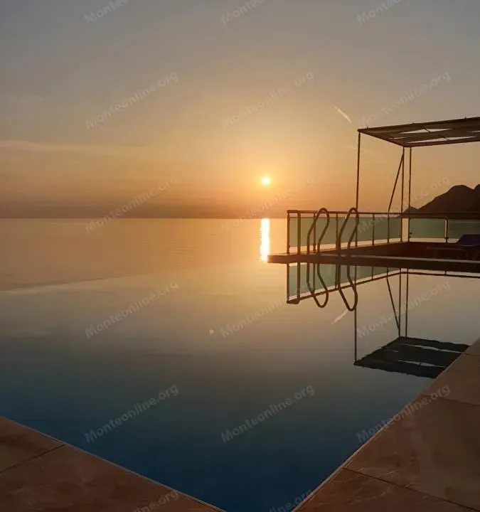 Prodaja, kuća, 358m², Dobre Vode, Bar