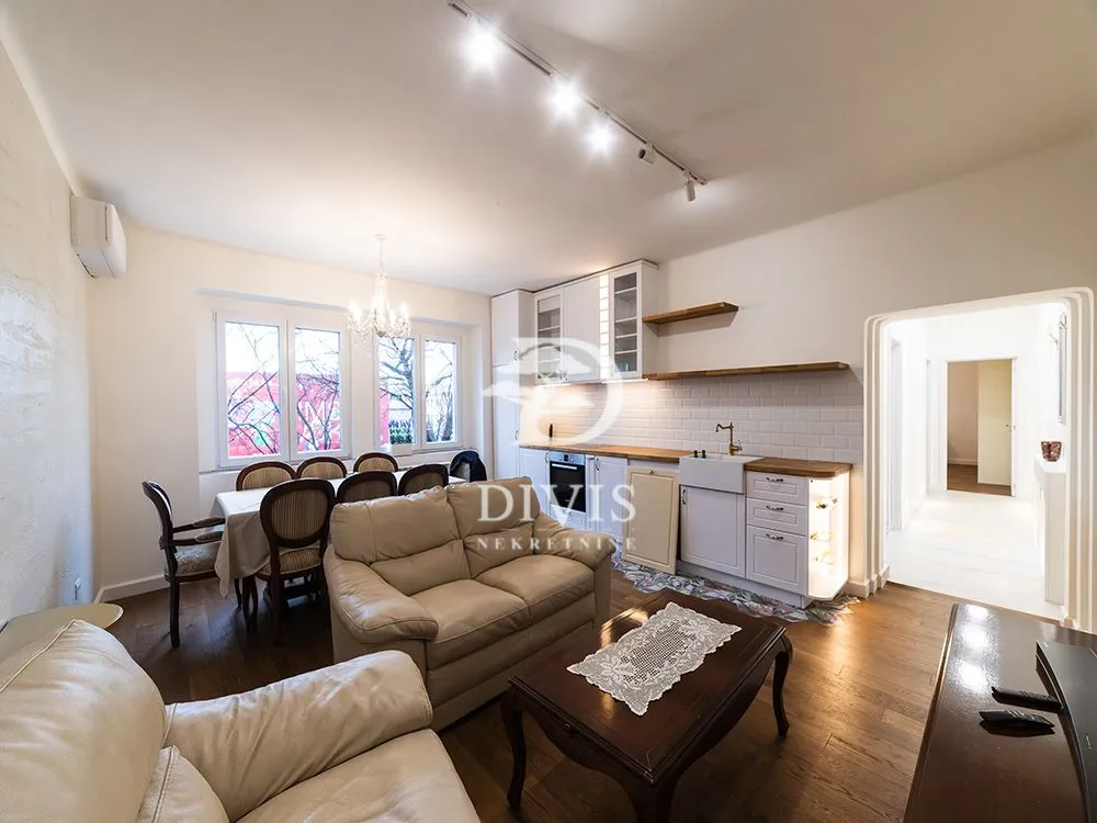 Prodaja, trosoban stan, 78m², Senjak, Beograd