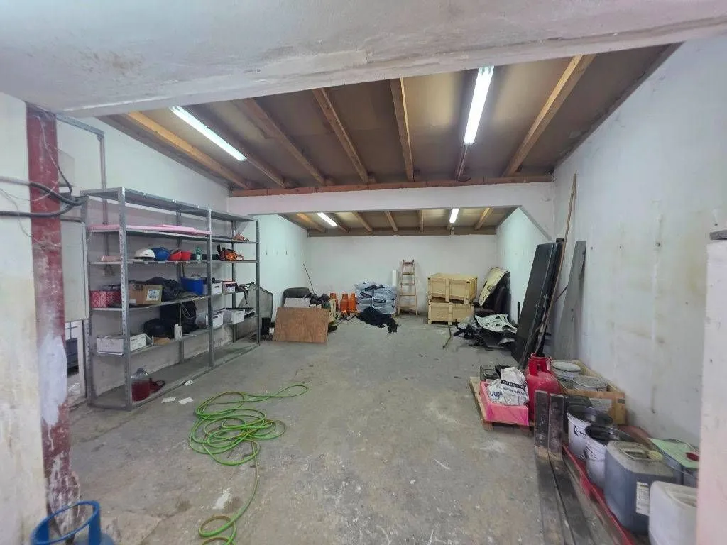Sale, office space, 500m², Valjevo, Srbija