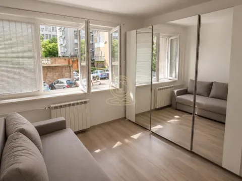 Izdavanje, dvosoban stan, 45m², Tašmajdan, Palilula Sve Podlokacije - image 7