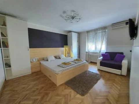 Izdavanje, dvosoban stan, 43m², Centar, Novi Sad - image 7