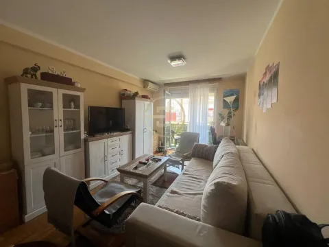 Prodaja, trosoban stan, 62m², Detelinara, Novi Sad Sve Podlokacije - image 1