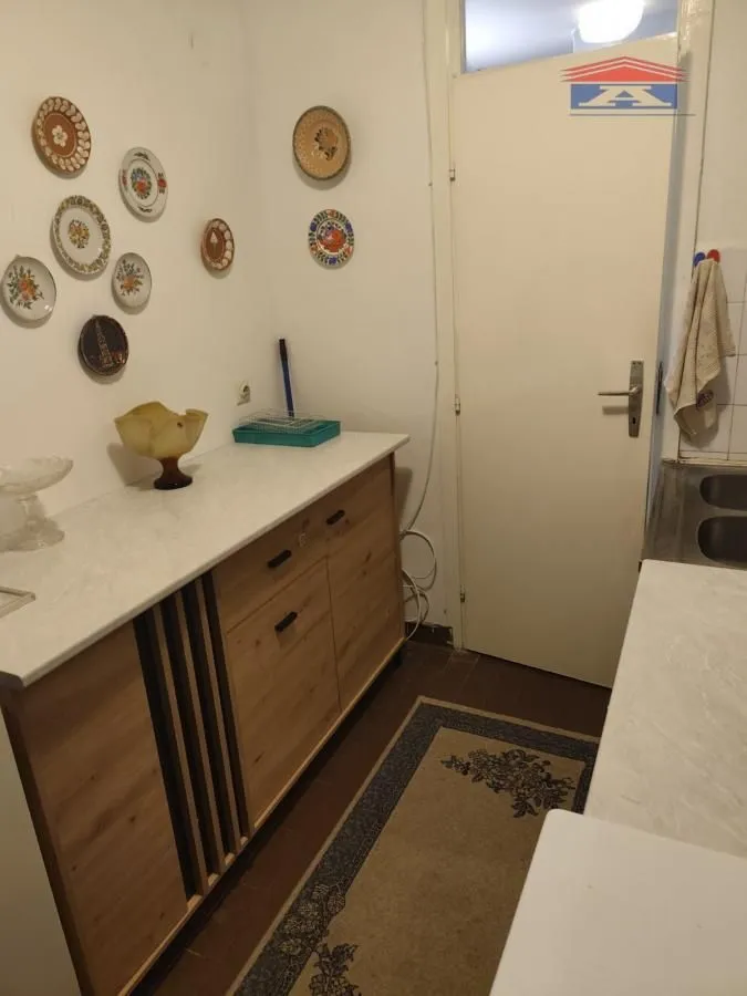 Izdavanje, trosoban stan, 80m², Novo naselje, Novi Sad