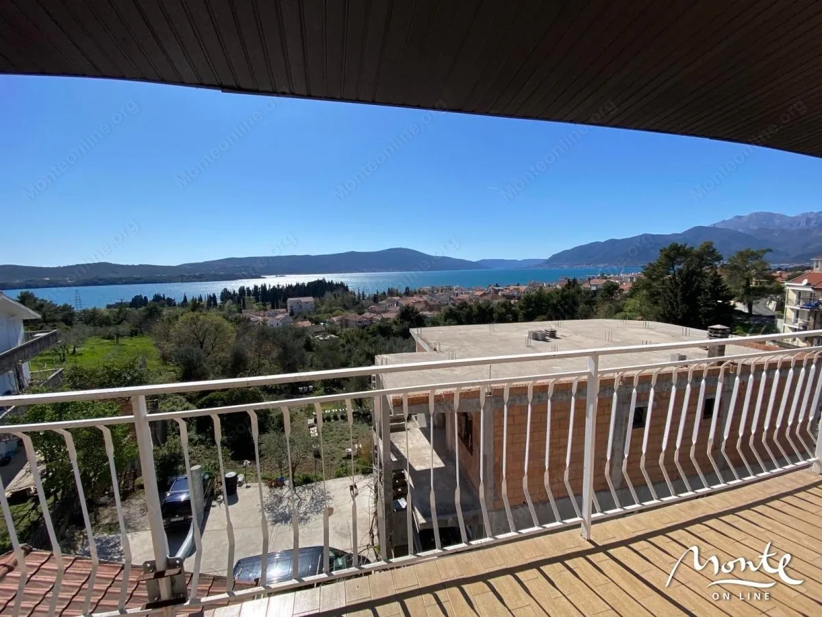 Prodaja, kuća, 180m², Tivat, Crna Gora