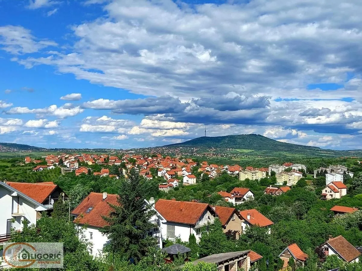 Izdavanje, plac, 1600m², Čukarica, Beograd