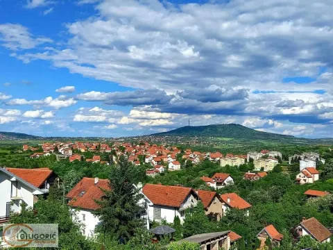 Izdavanje, plac, 1600m², Čukarica, Beograd - image 1