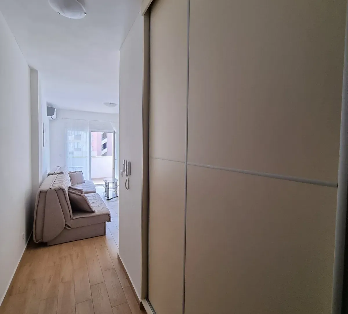 Rent, studio apartment, 34m², Budva, Crna Gora