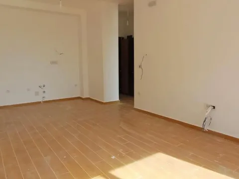Prodaja, jednosoban stan, 47m², Pinješ, Ulcinj - image 8