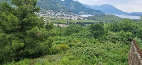 Pogled na okolnu prirodu, naselje i more sa parcele. - image 5