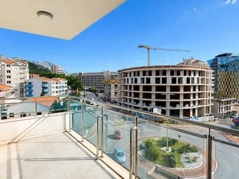 Sale, two bedroom apartment, 87m², Bečići, Budva - image 2