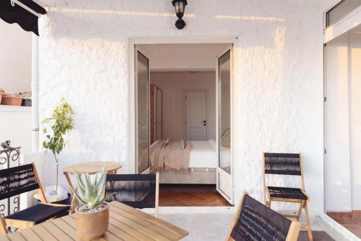Sale, two bedroom apartment, 80m², Sveti Stefan, Budva