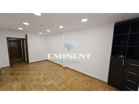 Izdavanje, poslovni prostor, 250m², Stari Grad, Beograd - image 9