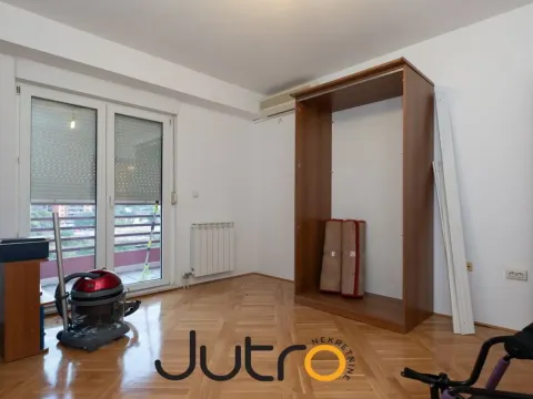 Prodaja, četvorosoban stan, 133m², Momišići, Podgorica - image 13