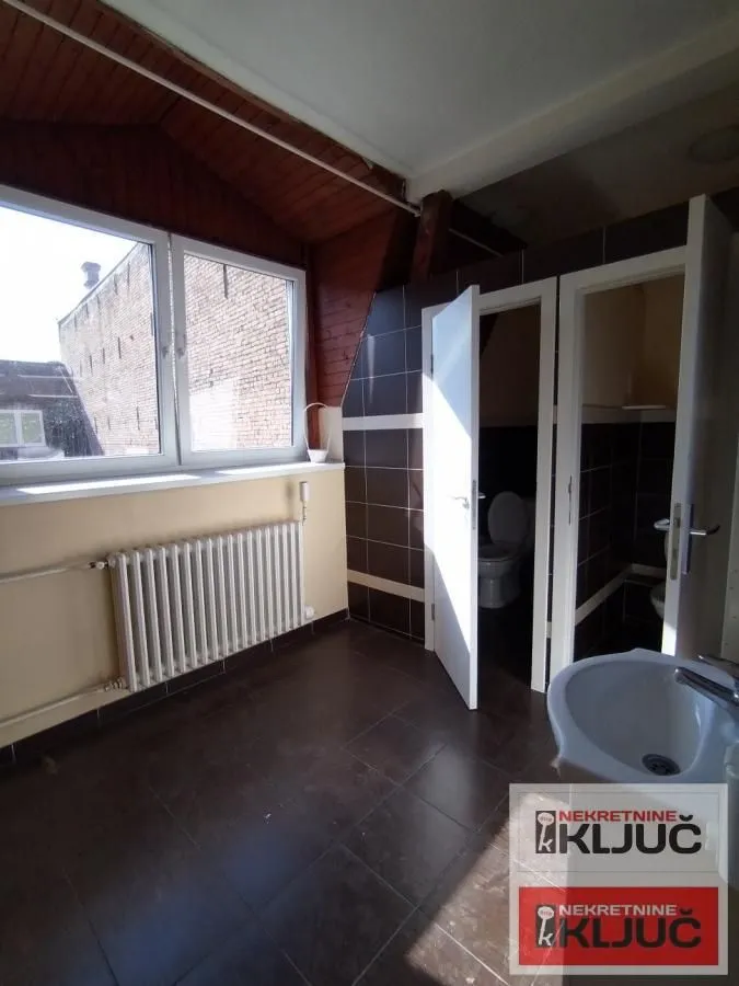 Rent, office space, 350m², Centar, Novi Sad