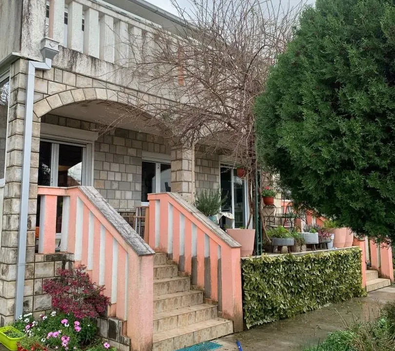 Sale, house, 136m², Bijela, Herceg Novi