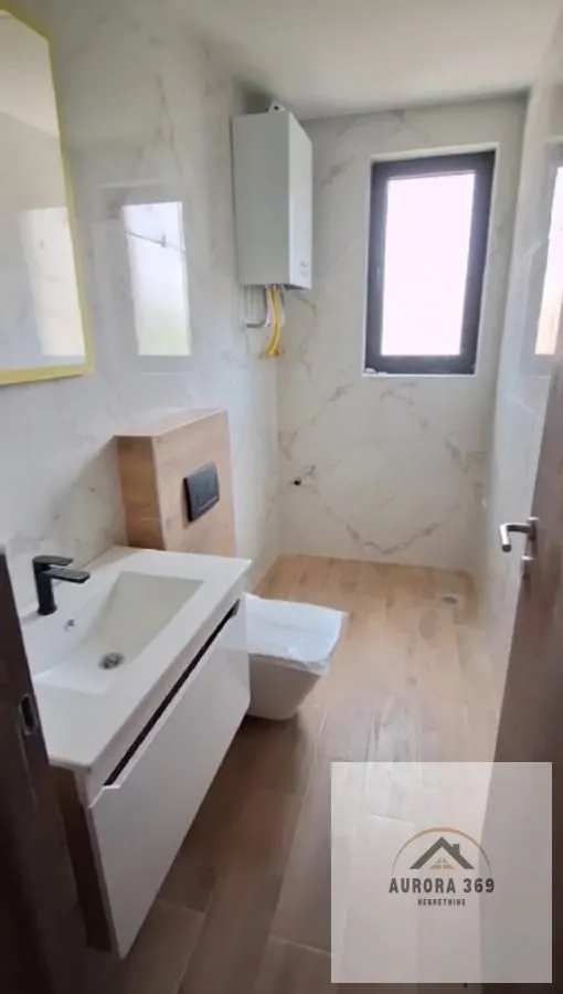 Prodaja, trosoban stan, 93m², Banja Vrdnik, Irig