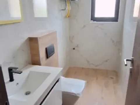 Prodaja, trosoban stan, 93m², Banja Vrdnik, Irig - image 8