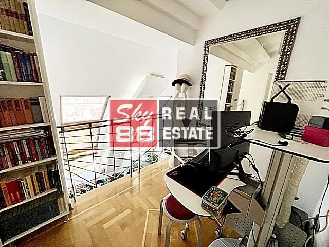 Prodaja, četvorosoban stan, 182m², Kalenić Pijaca, Vračar Sve Podlokacije