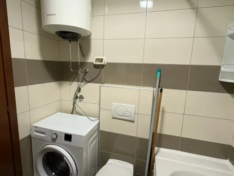 Izdavanje, jednosoban stan, 55m², City Kvart, Podgorica - image 10