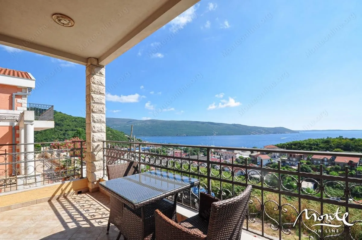 Prodaja, kuća, 227m², Zelenika, Herceg Novi