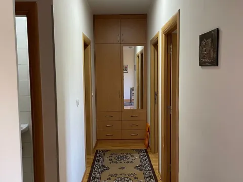 Izdavanje, trosoban stan, 67m², Banjica, Voždovac Sve Podlokacije - image 12