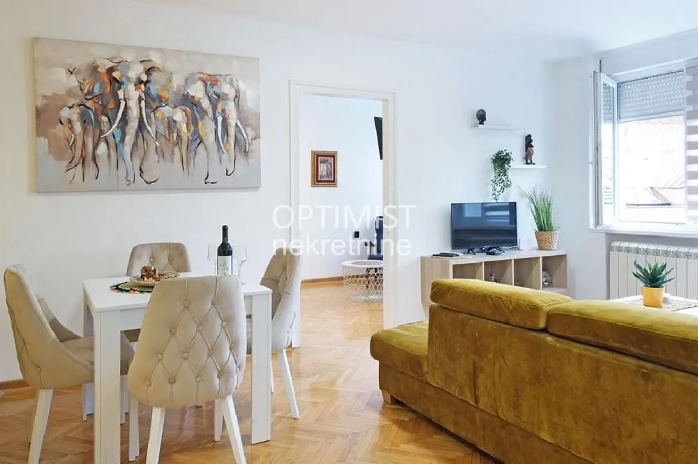Rent, three bedroom apartment, 45m², Vračar Sve Podlokacije, Beograd