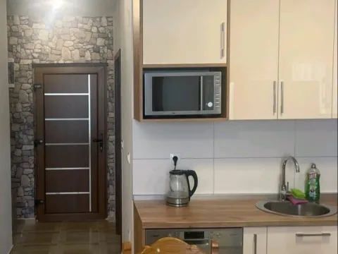 Rent, one bedroom apartment, 42m², Bečići, Budva - image 10