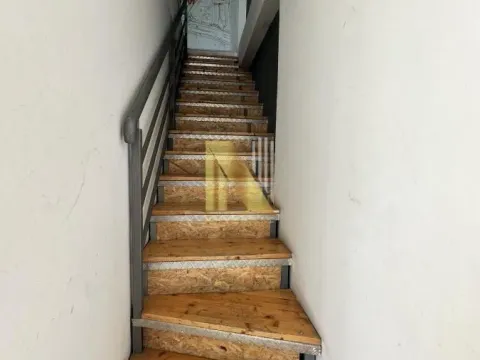 Izdavanje, poslovni prostor, 191m², Bulevar Evrope, Novi Sad Sve Podlokacije - image 13