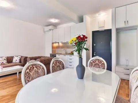 Sale, three bedroom apartment, 90m², Budva, Crna Gora - image 5