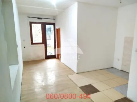 Prodaja, jednosoban stan, 131m², Altina, Beograd - image 1