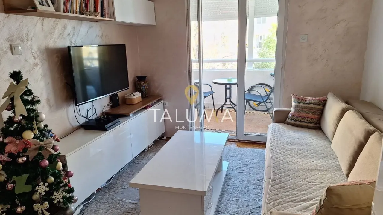 Izdavanje, jednosoban stan, 35m², Stari Aerodrom, Podgorica