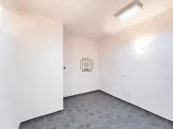 Izdavanje, poslovni prostor, 16m², Centar, Podgorica - image 1