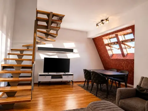 Rent, two bedroom apartment, 140m², City Kvart, Podgorica - image 4