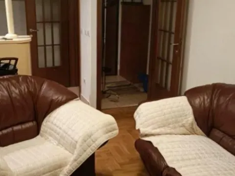 Izdavanje, jednosoban stan, 40m², Stari Aerodrom, Podgorica