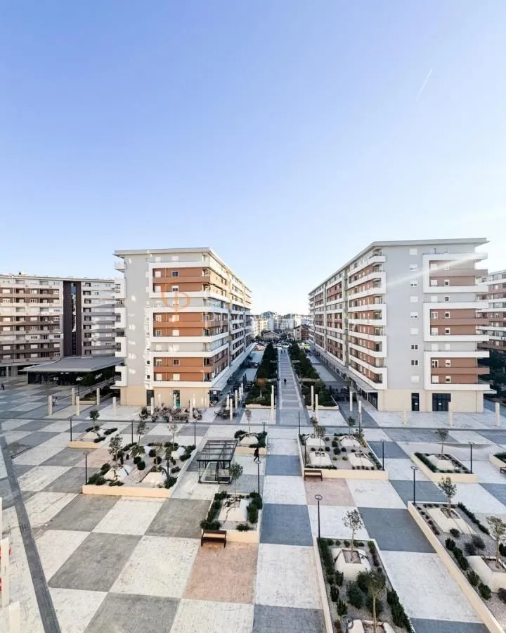 Izdavanje, stan, 92m², Central Point, Podgorica