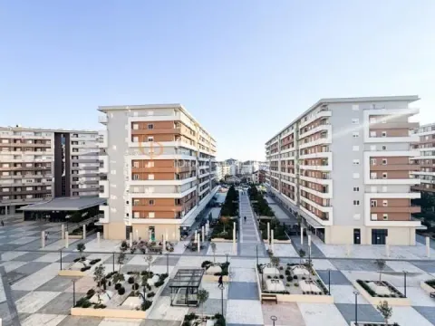 Izdavanje, stan, 92m², Central Point, Podgorica - image 1