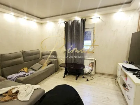 Prodaja, trosoban stan, 76m², Borča 1, Borča Sve Podlokacije - image 4