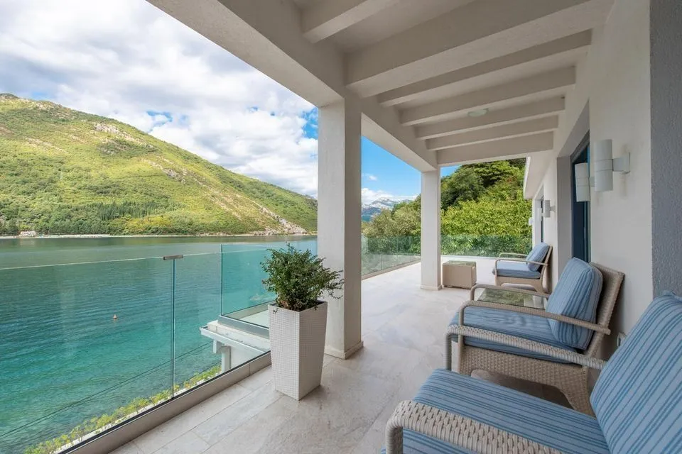 Sale, house, 600m², Lepetani, Tivat