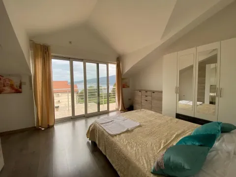 Stan in Baošići