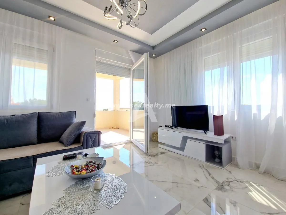Rent, house, 300m², Krimovica, Kotor