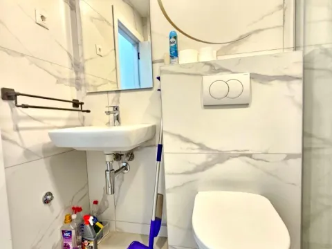 Rent, one bedroom apartment, 45m², Stari Aerodrom, Podgorica - image 8