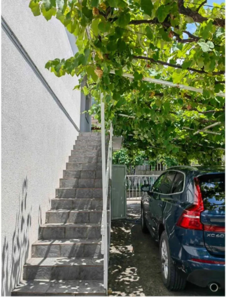 Sale, house, 100m², Sutomore, Bar