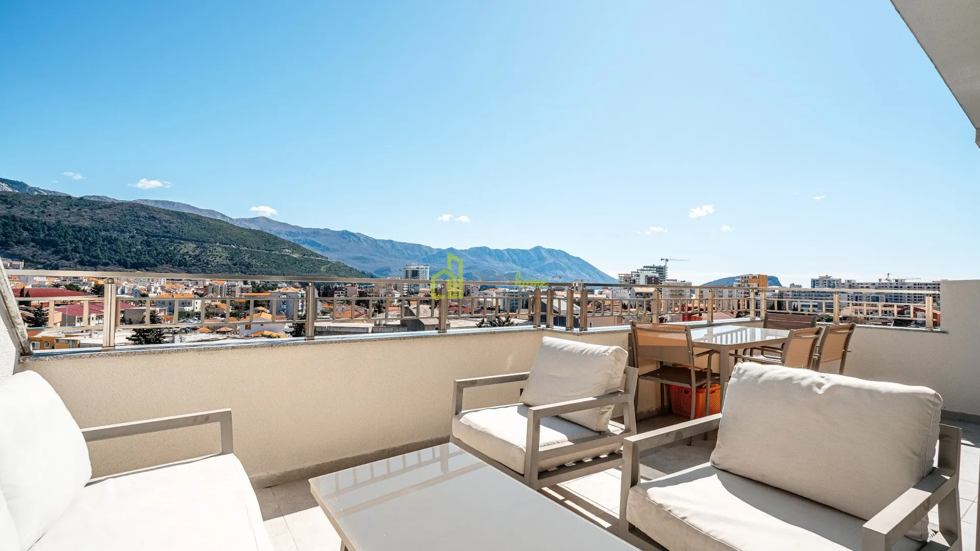 Prodaja, trosoban stan, 105m², Budva, Crna Gora
