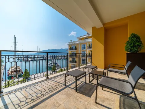 Sale, two bedroom apartment, 178m², Porto Montenegro, Tivat - image 11