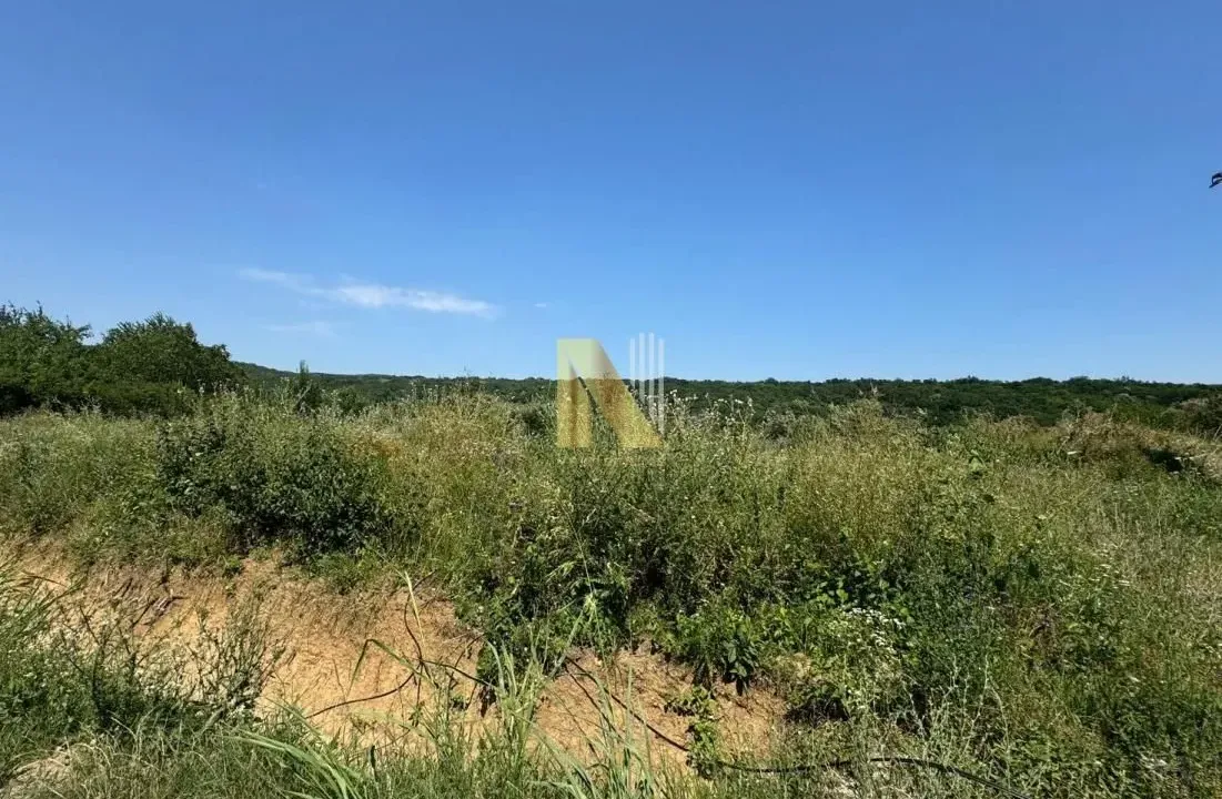 Sale, land lot, 3800m², Irig, Srbija