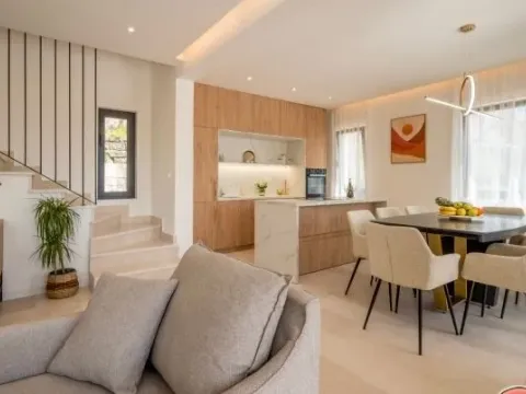 Sale, house, 140m², Mrčevac, Tivat - image 9