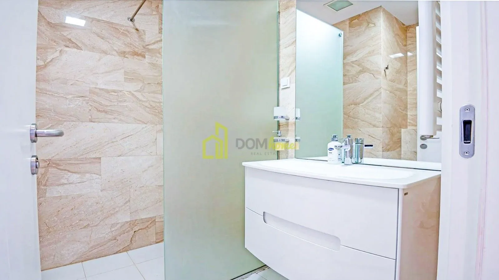 Prodaja, trosoban stan, 89m², Budva, Crna Gora